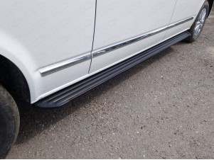 Пороги алюминиевые Slim Line Black для Volkswagen Transporter T6 Long № VWTRANS17LONG-32B